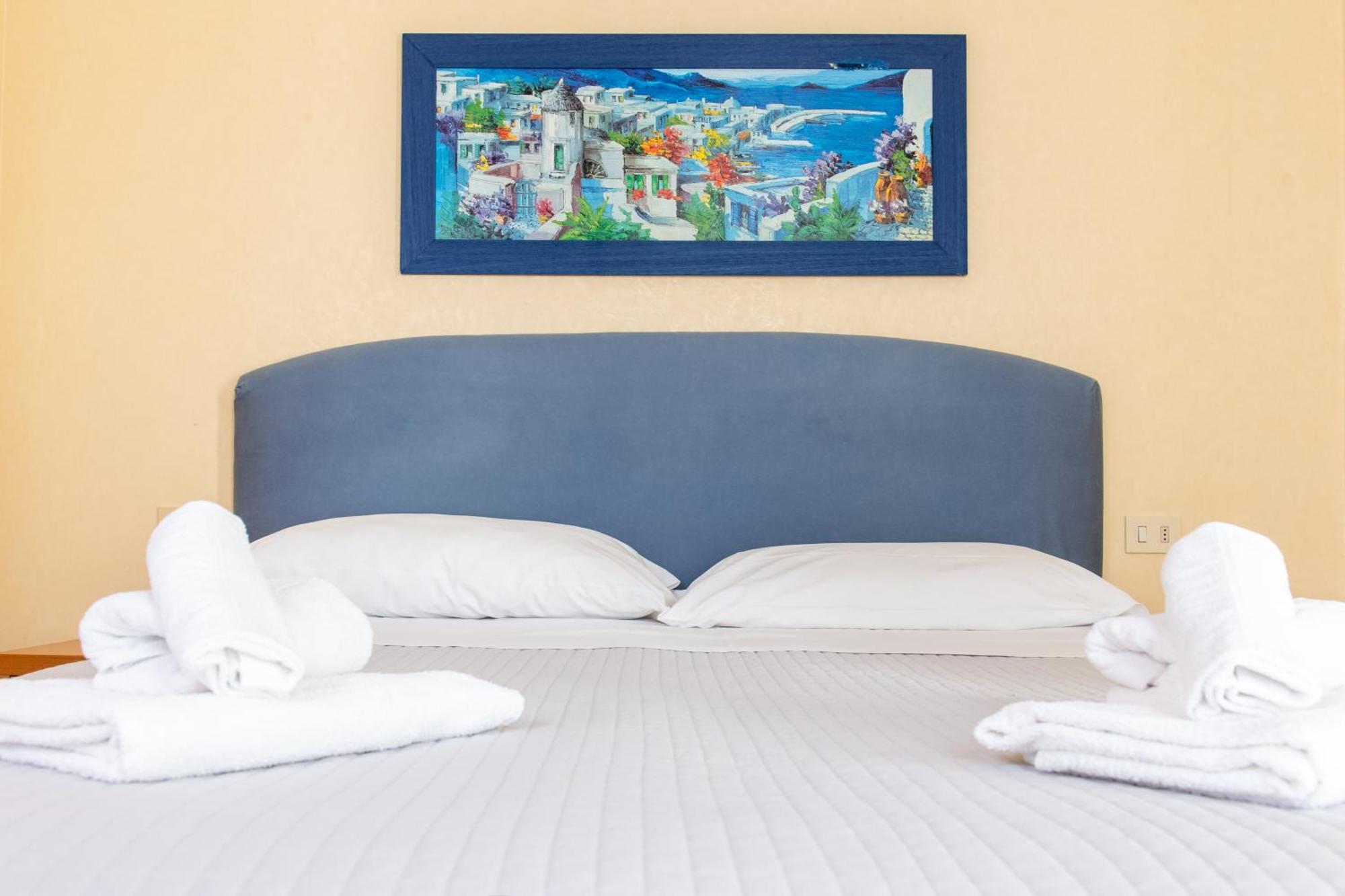 Hotel Hawaii Bed And Coffee Riccione Room photo