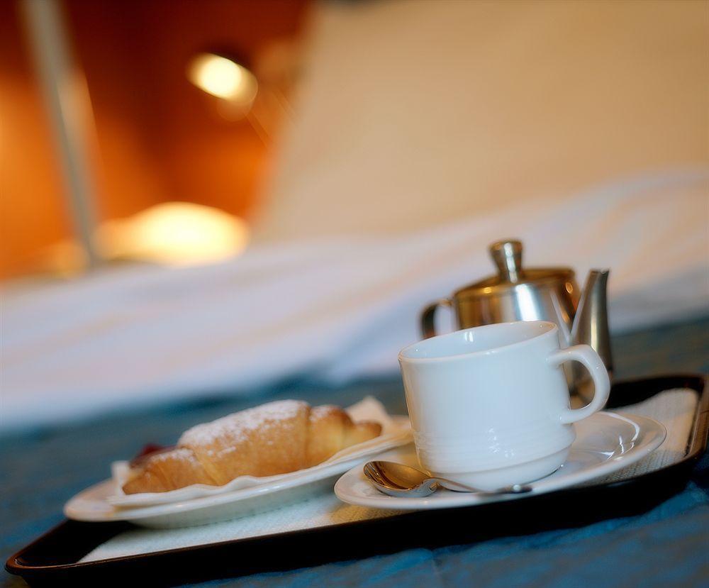 Hotel Hawaii Bed And Coffee Riccione Exterior photo