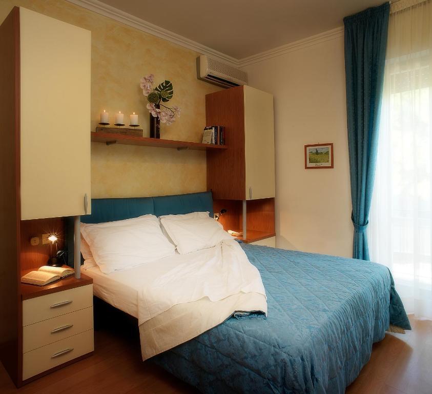 Hotel Hawaii Bed And Coffee Riccione Room photo